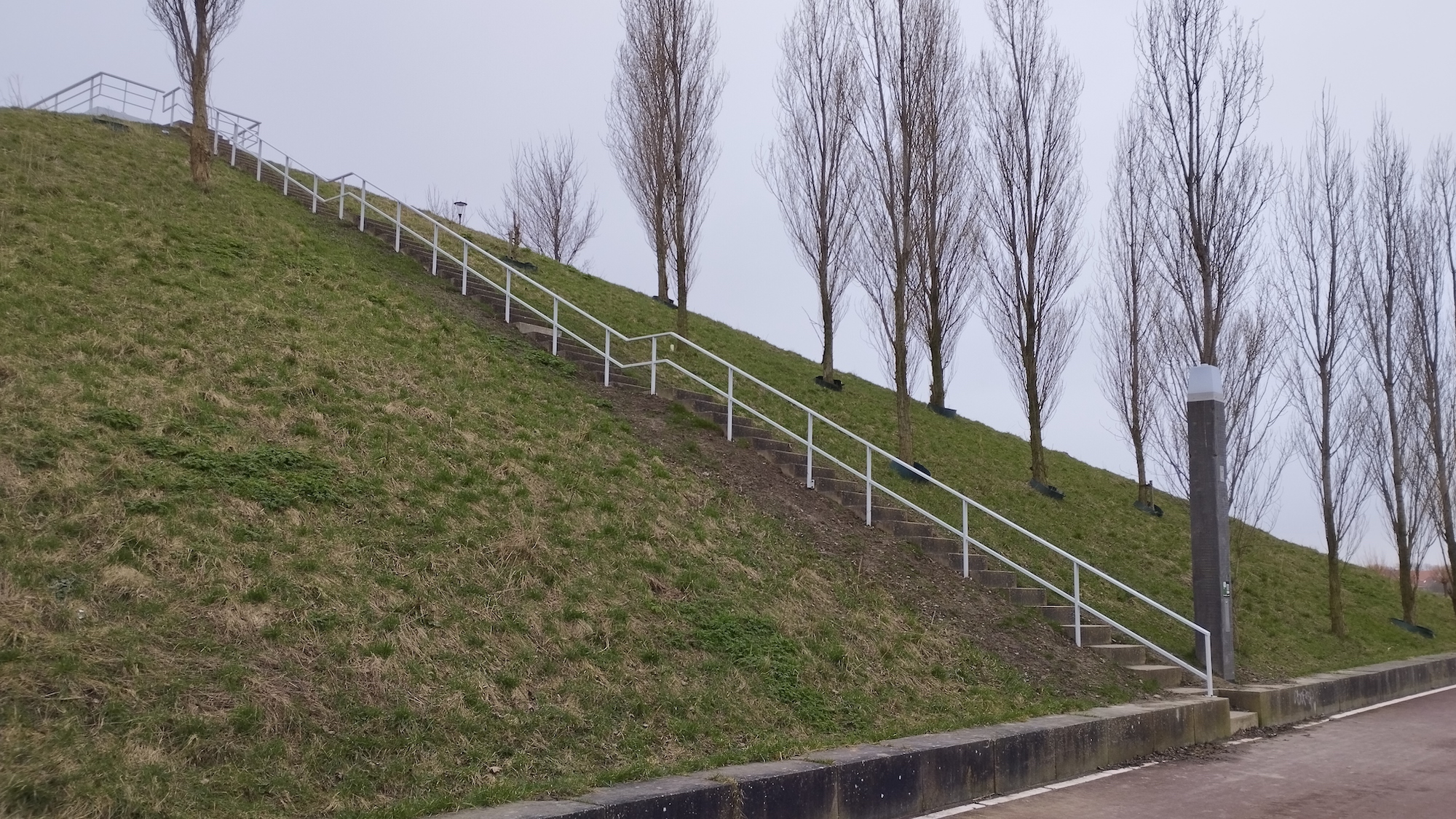 Middelharnis skatepark